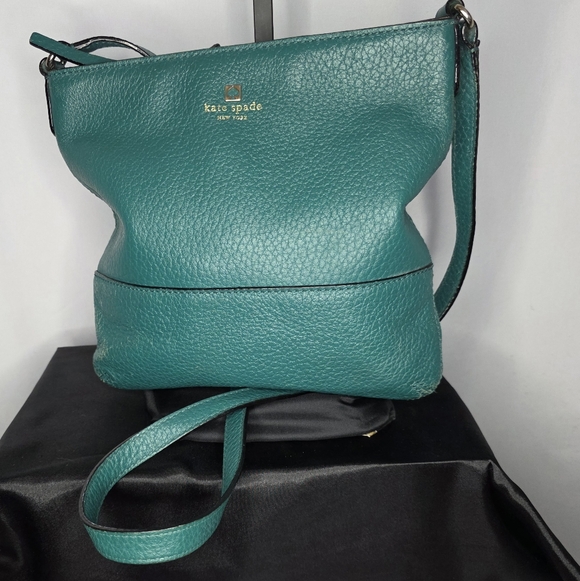 Kate Spade New York Southport Avenue Cora Crossbody Bag - Picture 5 of 9
